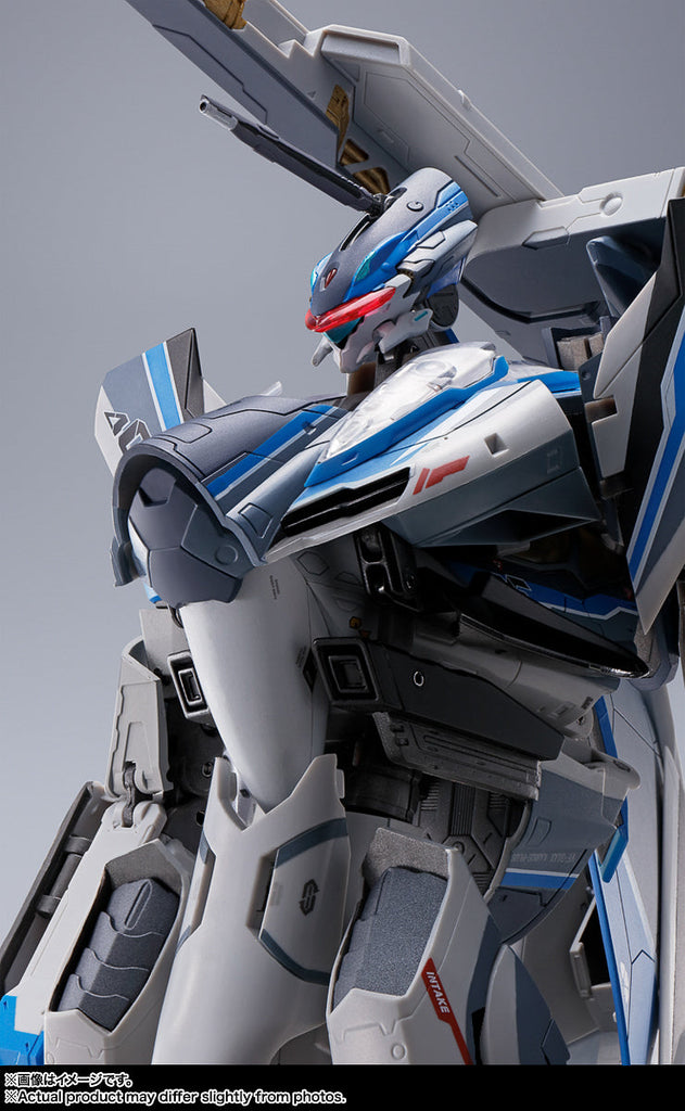 Figura VF-31AX Kairos-Plus Hayate Immelmann Use - Macross Frontier - DX Chogokin - Bandai