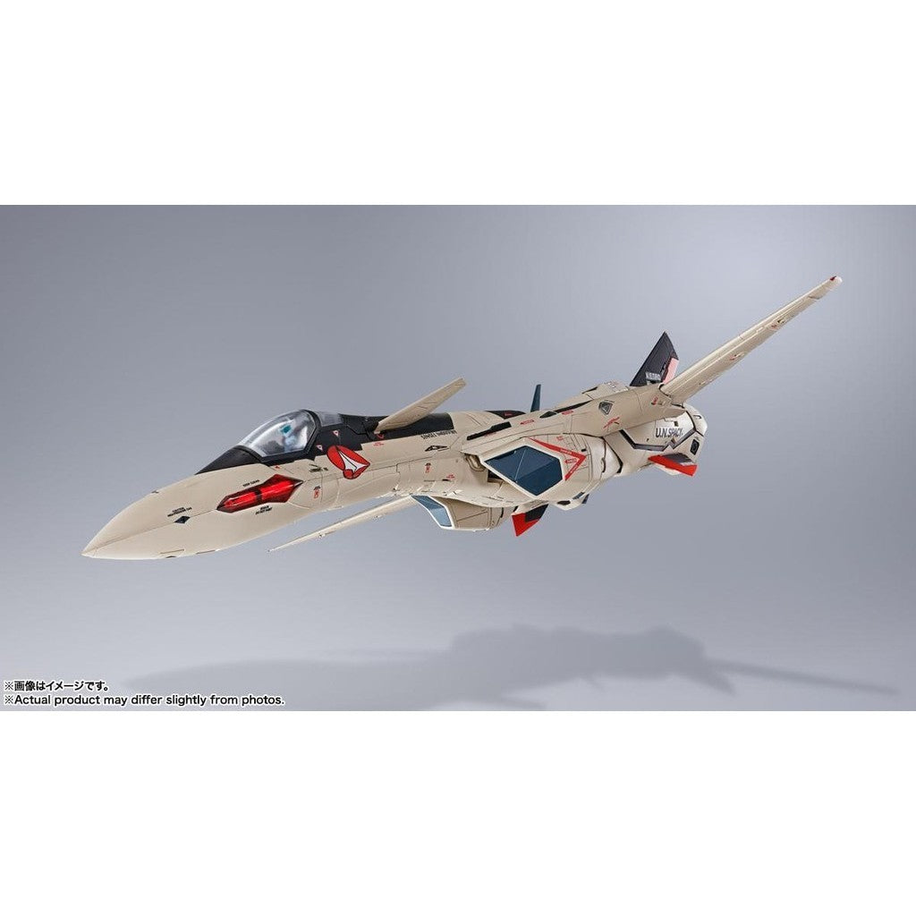 FIgura YF-19 Excalibur Isamu Alva Dyson Use - Macross Plus - DX Chogokin - Bandai