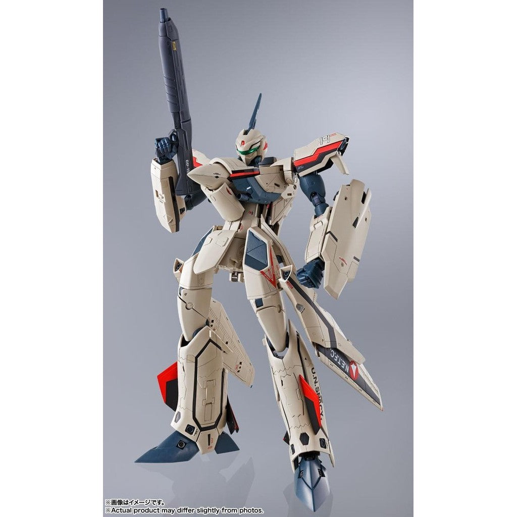 FIgura YF-19 Excalibur Isamu Alva Dyson Use - Macross Plus - DX Chogokin - Bandai