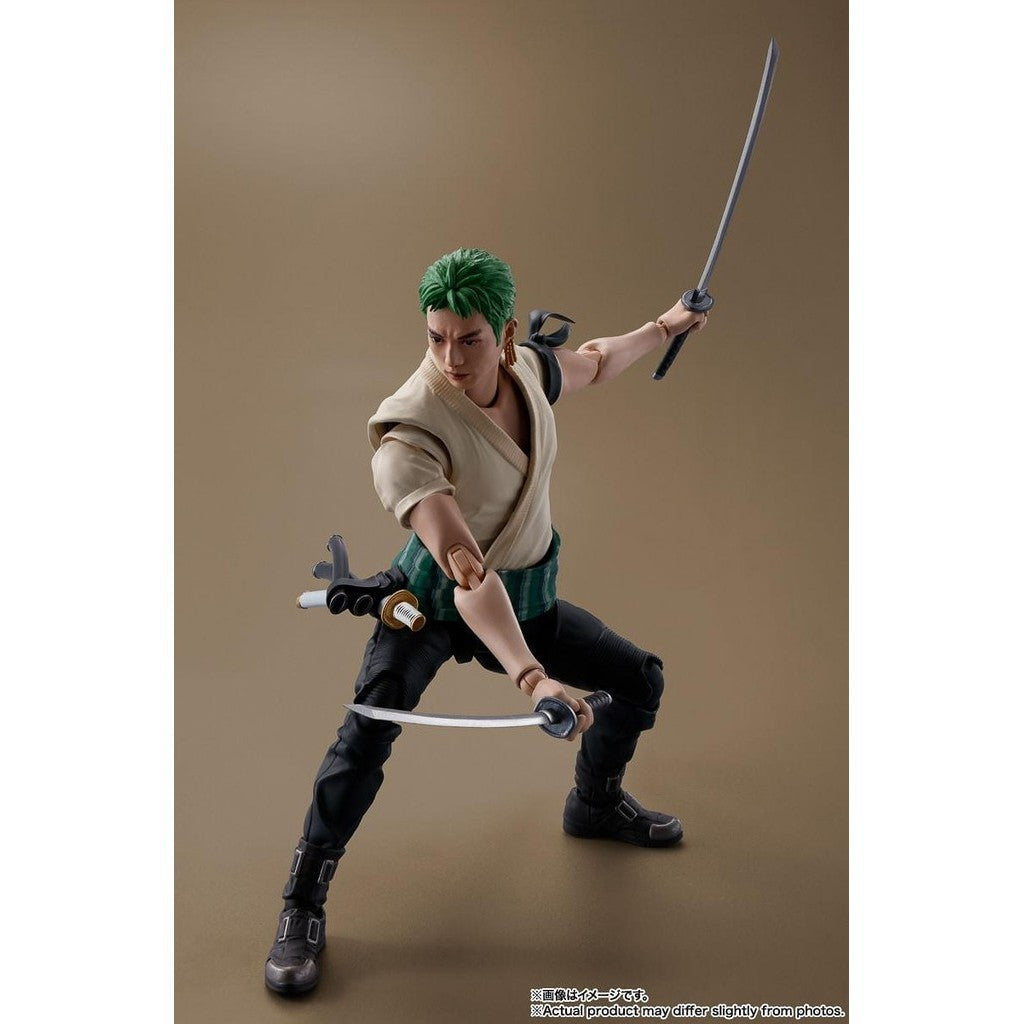 Figura Roronoa Zoro - Netflix Serie One Piece - S.H.Figuarts - Bandai