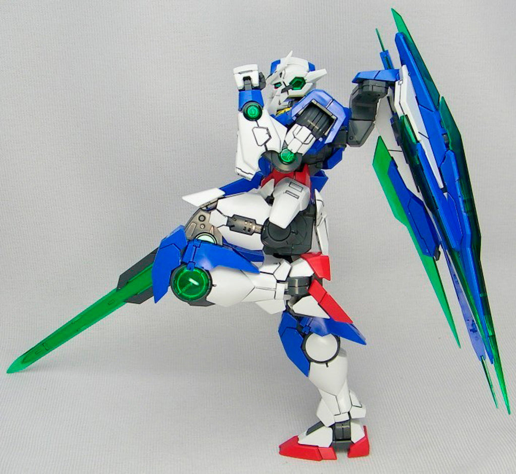 GNT-0000 Gundam OO QanT - Gundam - MG 1/100 - Bandai