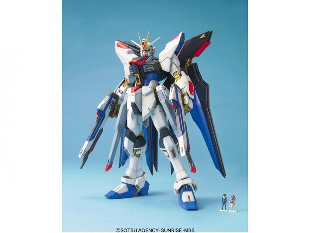Figura Model Kit Strike Freedom Gundam – Mobile Suit Gundam SEED Destiny – MG 1/100 – Bandai