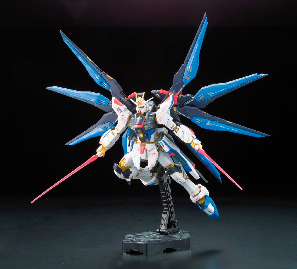 ZGMF-X20A Strike Freedom Gundam - Gundam - RG 1/144 - Bandai