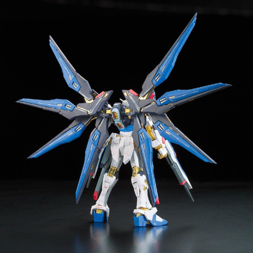 ZGMF-X20A Strike Freedom Gundam - Gundam - RG 1/144 - Bandai